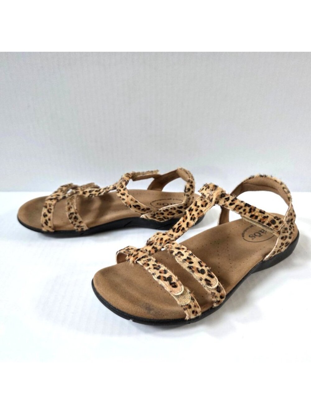 Taos Sandals 9 Trophy 2 Beige Cheetah Pony Hair Leather T Strap Comfort Shoes - Picture 4 of 11